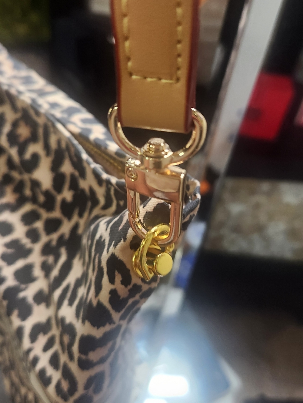 Dior Leopard Print Shoulder - Picture 14 of 16